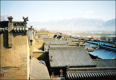 的王家大院,红庙和文笔塔等古建筑群,是古镇静升悠久历史文化的见证