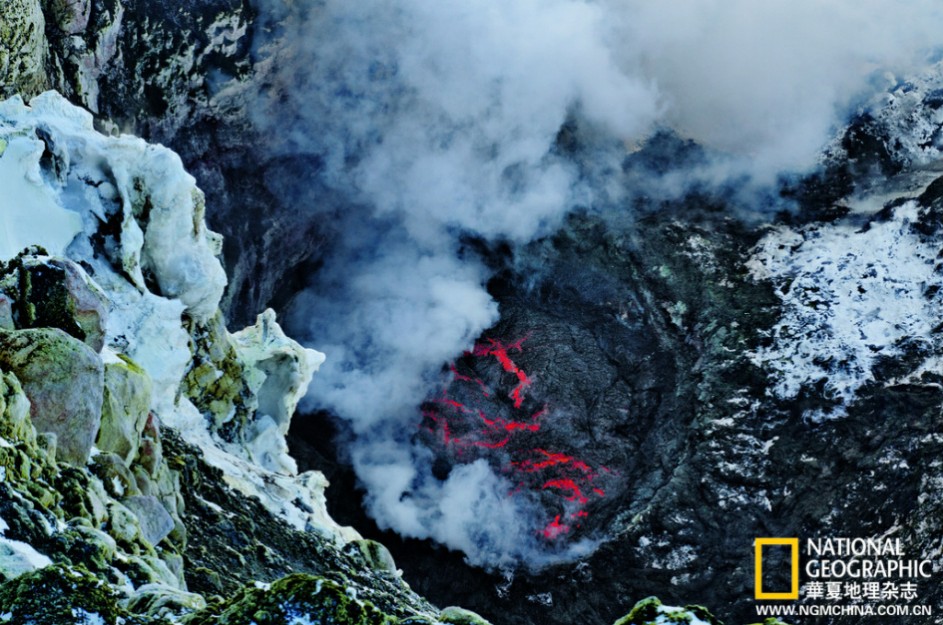 探访埃里伯斯火山:南极洲颠倒错乱之地[图]